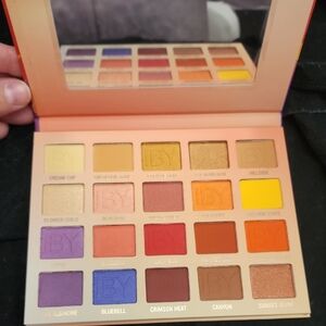 Iby Beauty Superbloom Eyeshadow Palette